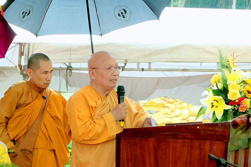 trang nghiem dai le phat dan va khanh thanh tinh xa an lac tai binh duong