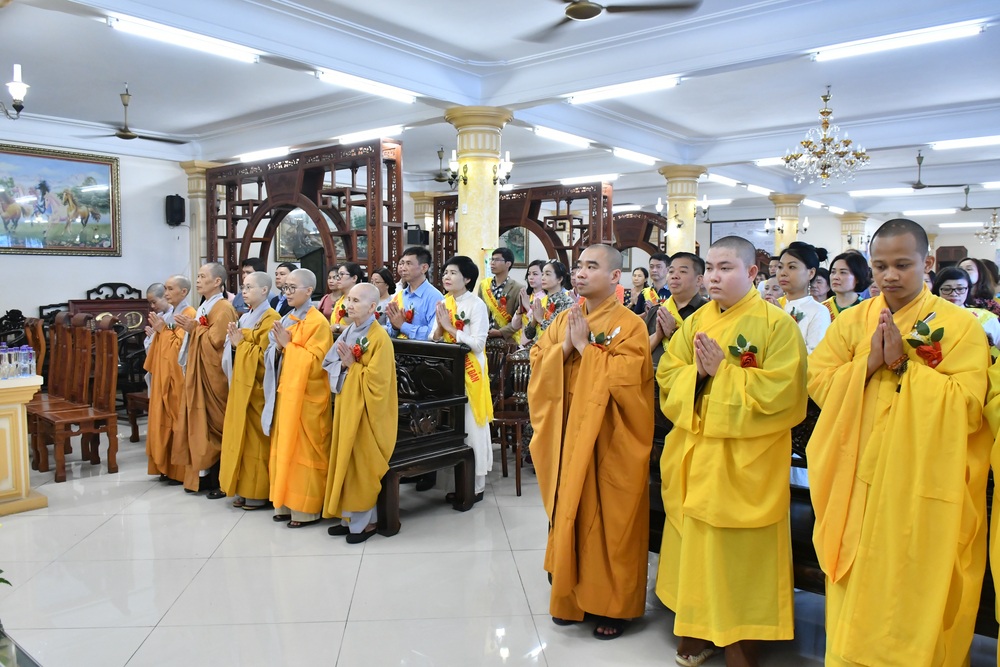 trang nghiem le phat dan tai cong ty huong mai  ?? bac ninh