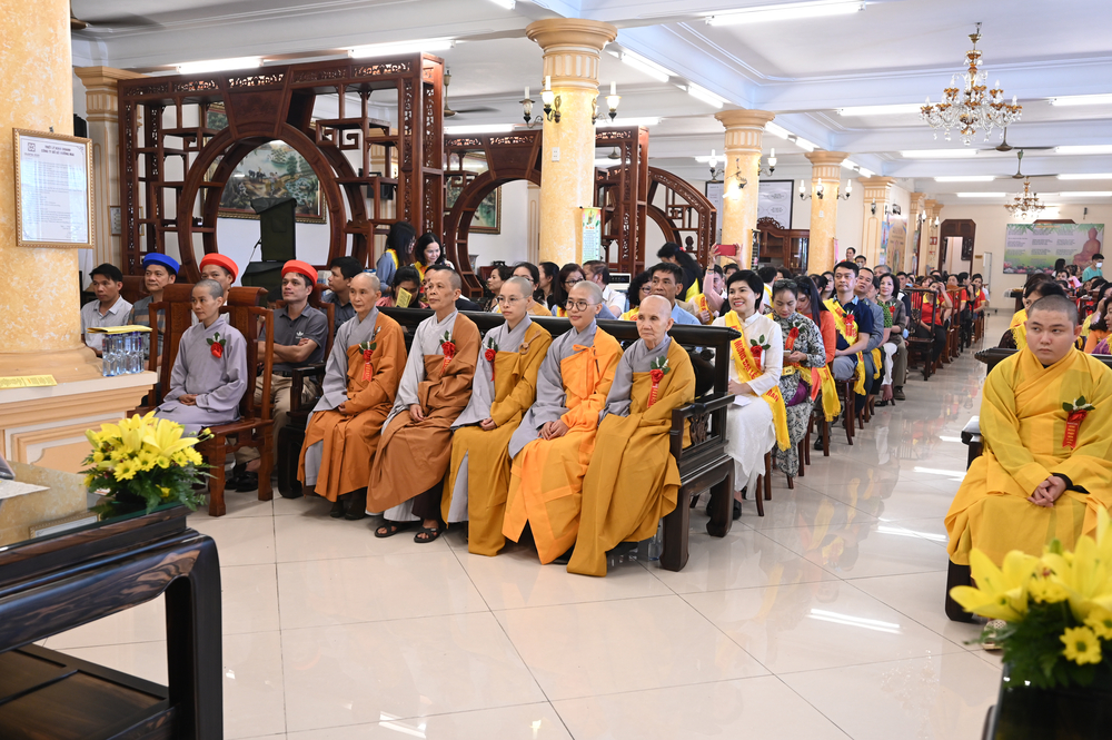 trang nghiem le phat dan tai cong ty huong mai  ?? bac ninh