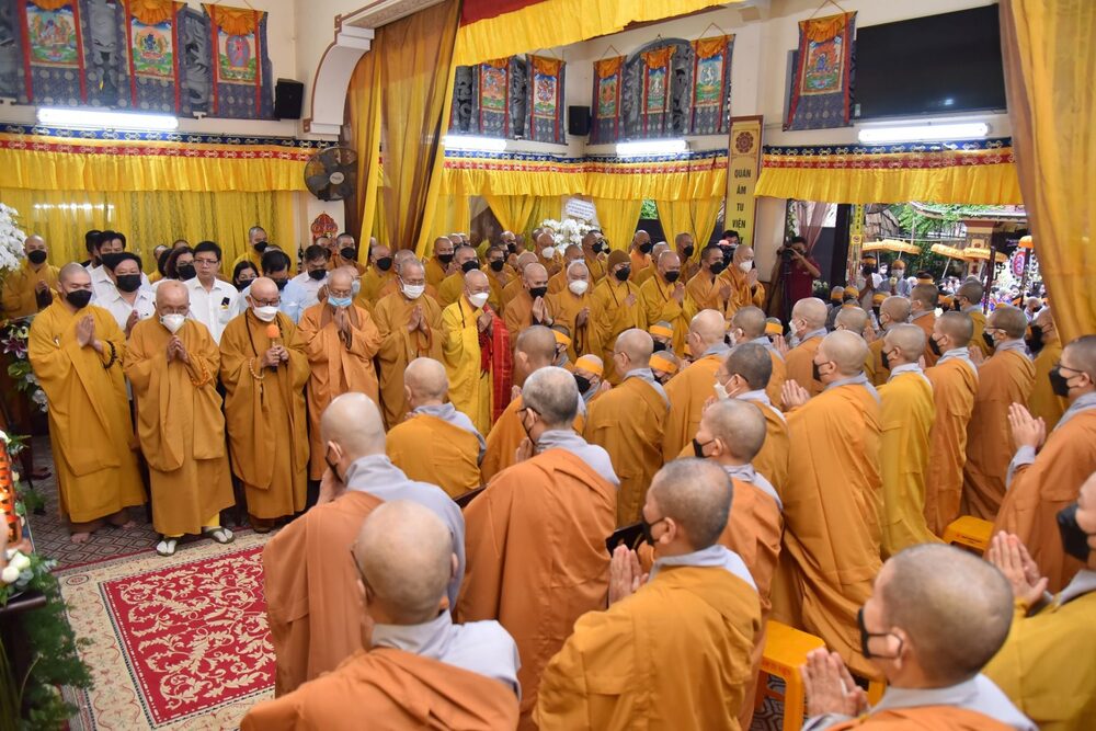 trang nghiem le ? truy nie ?m ni truo ?ng thi ?ch nu ? nhu gia ?c
