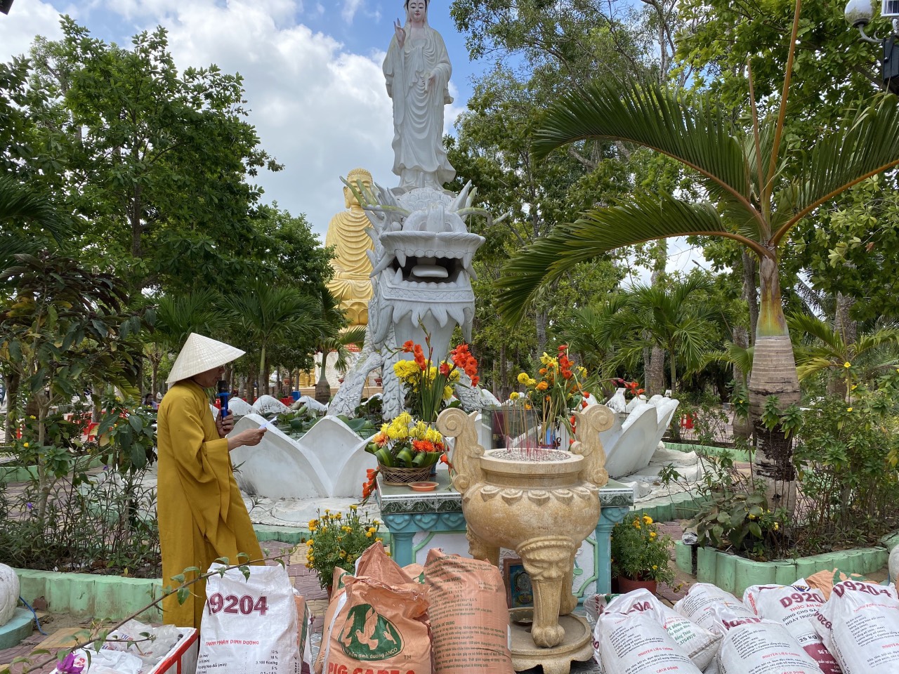 trang nghiem phap hoi duoc su dau nam nham dan tai chua thien thoi