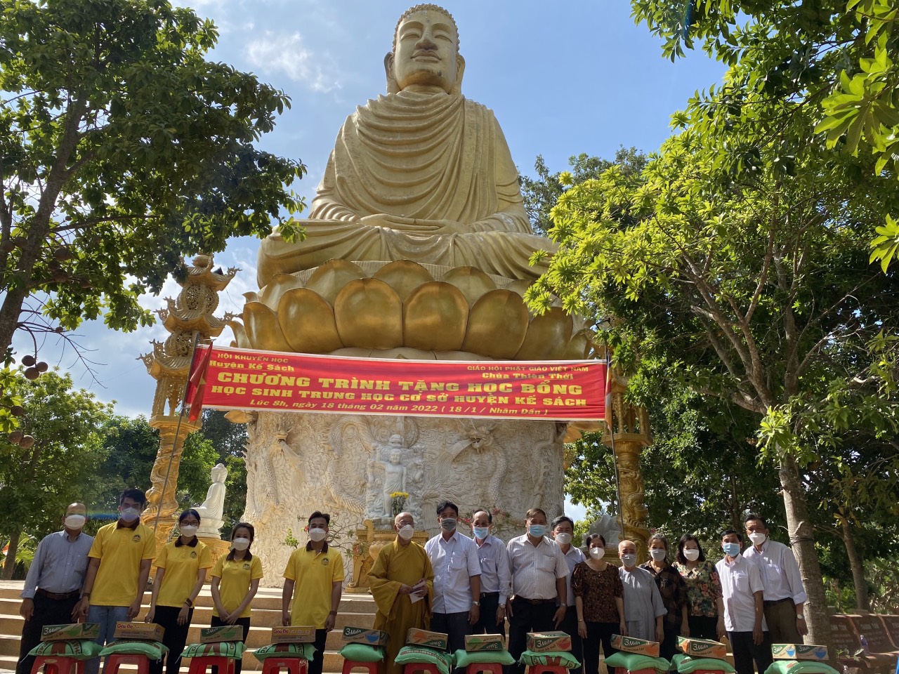 trang nghiem phap hoi duoc su dau nam nham dan tai chua thien thoi