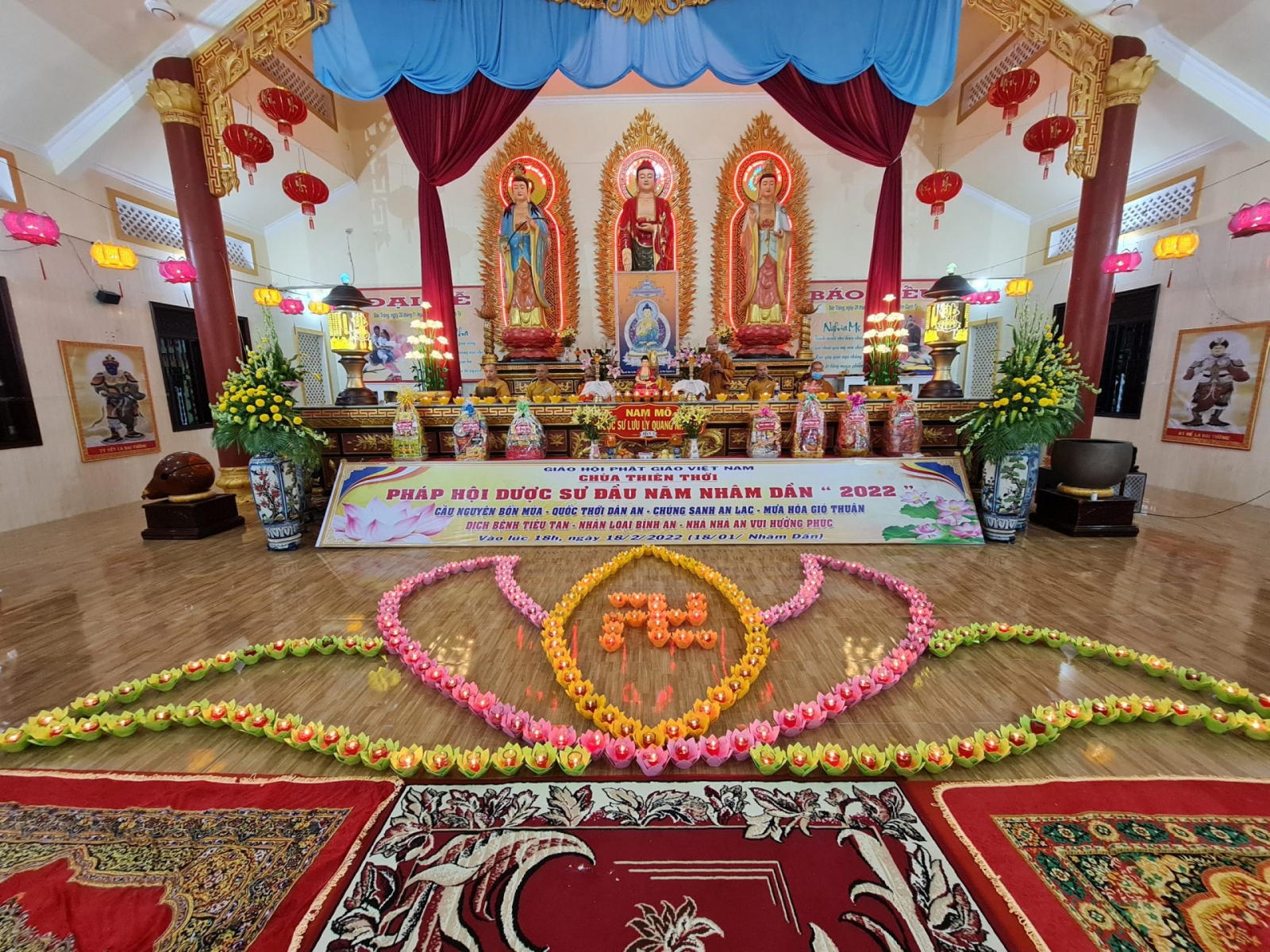 trang nghiem phap hoi duoc su dau nam nham dan tai chua thien thoi