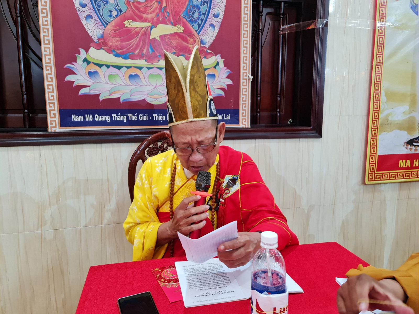 trang nghiem phap hoi duoc su dau nam nham dan tai chua thien thoi