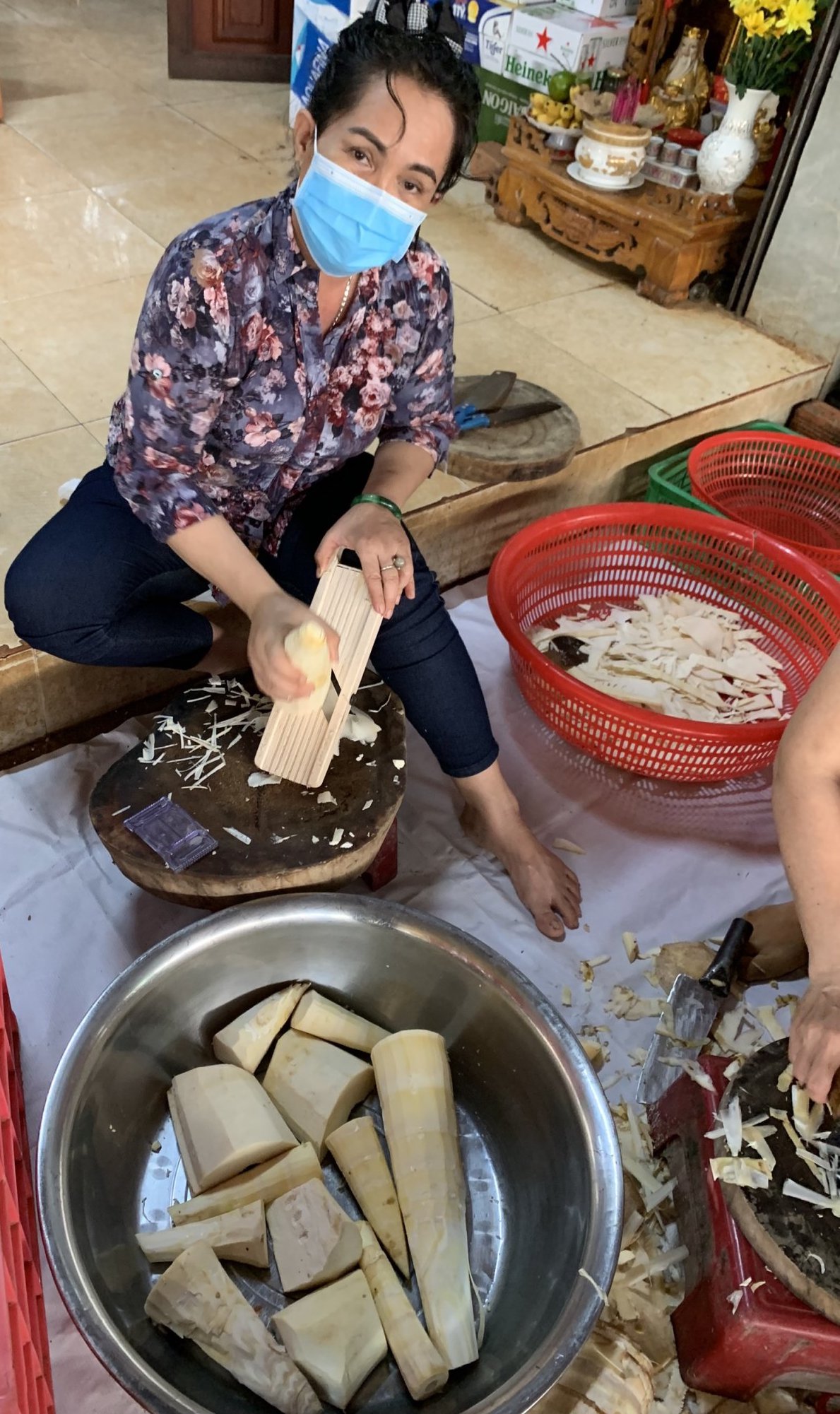 trao hang nghin tui an sinh den tuyen dau chong dich o binh duong