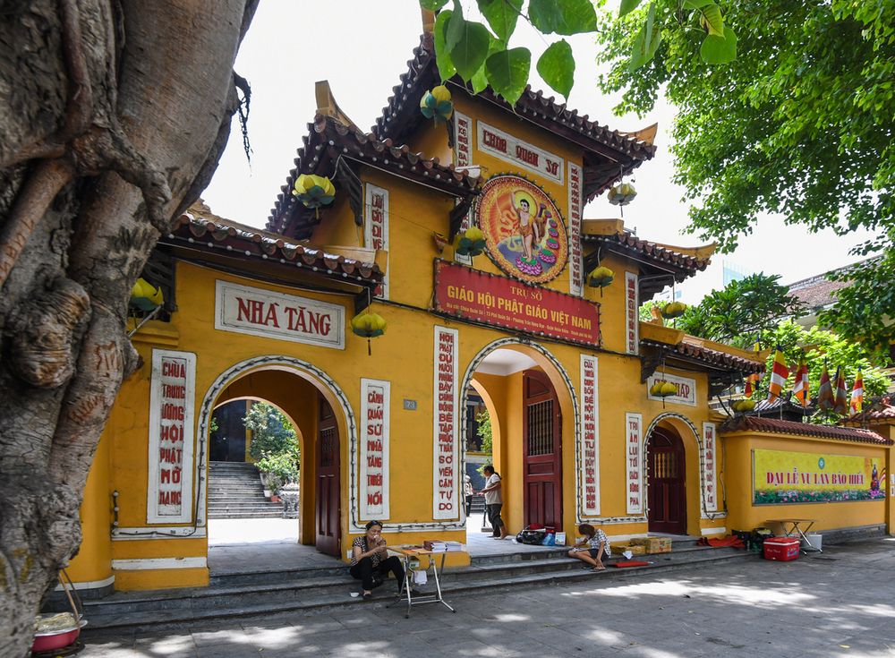trung uong giao hoi ban hanh thong bach huong dan to chuc dai le phat dan phat lich 2566