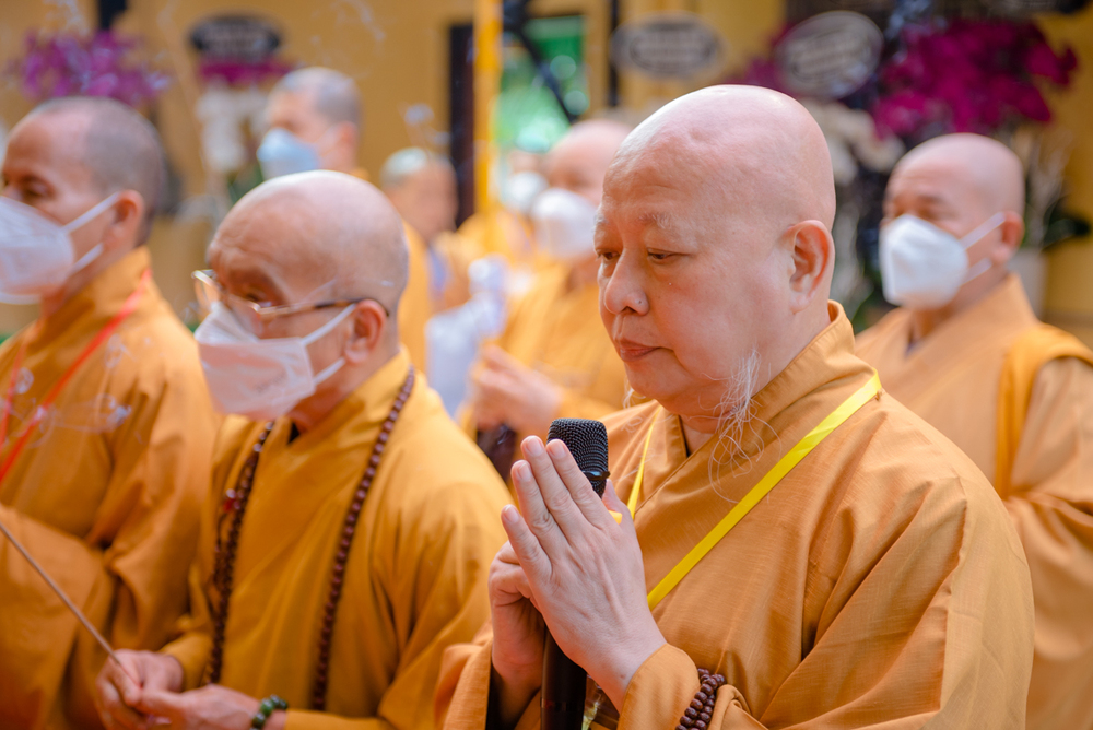 trung uong giao hoi vieng tang ni truong thich nu nhu ngoc