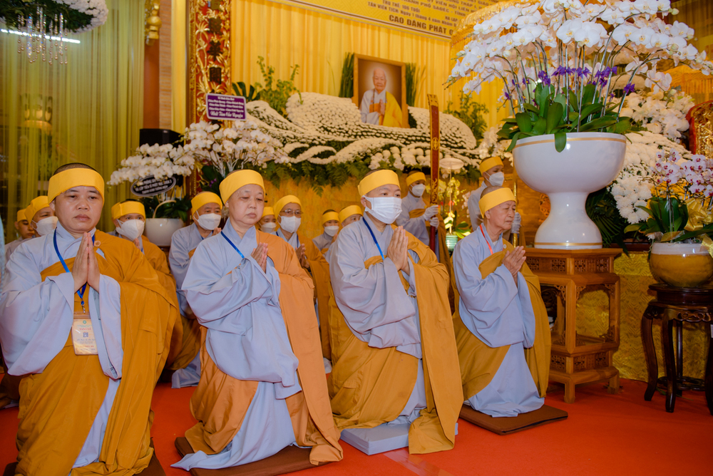 trung uong giao hoi vieng tang ni truong thich nu nhu ngoc