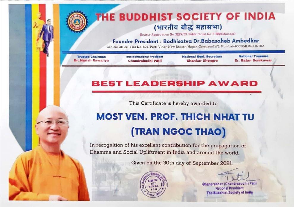 tt  thich nhat tu duoc vinh du don nhan giai thuong tu cac to chuc phat giao o an do