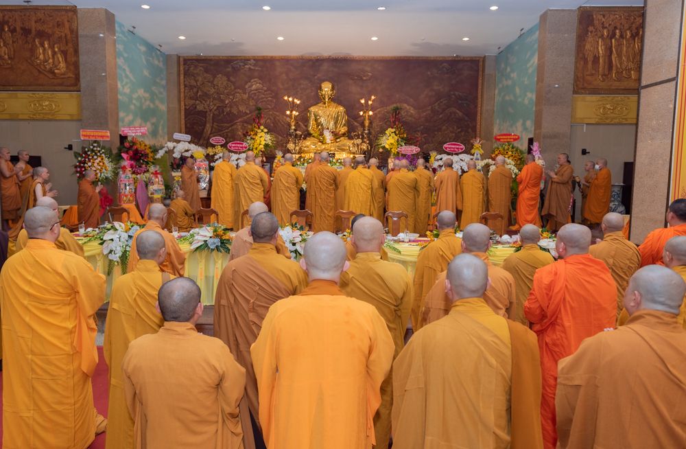 tu ghpgvn tuong niem 67 nam to su minh dang quang vang bong