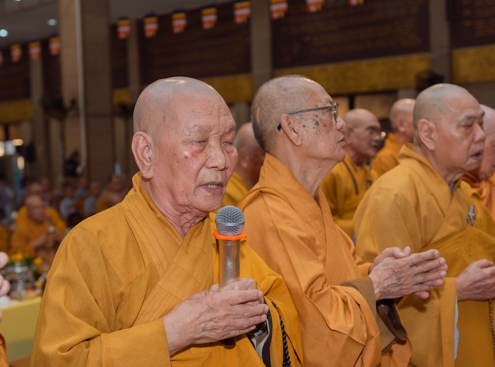 tu ghpgvn tuong niem 67 nam to su minh dang quang vang bong