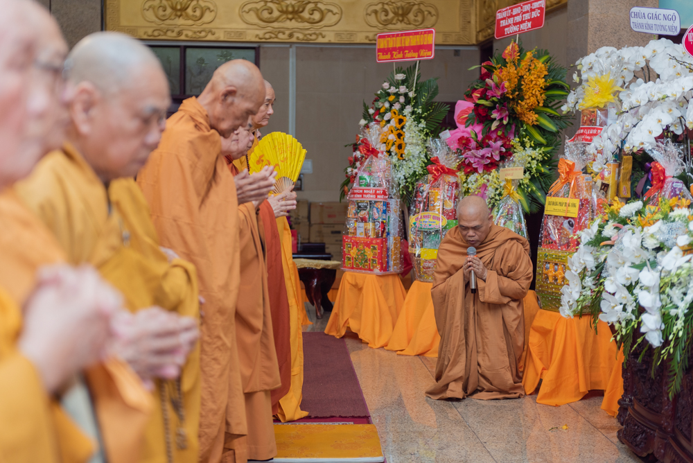 tu ghpgvn tuong niem 67 nam to su minh dang quang vang bong