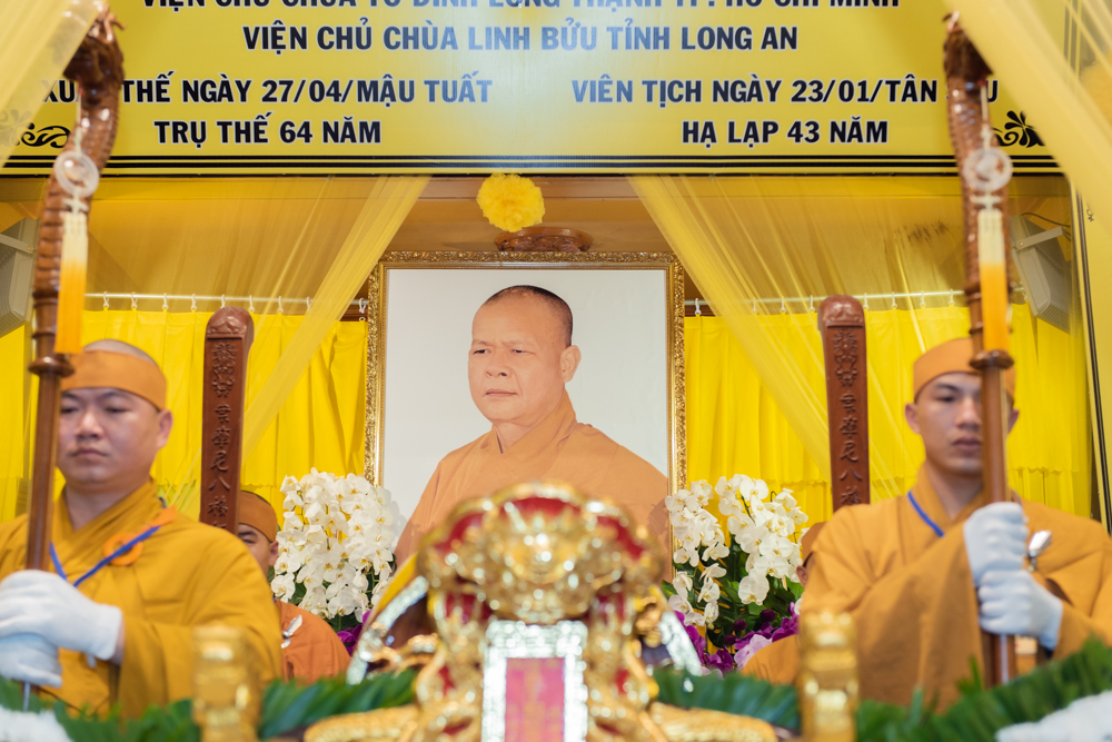 tu ghpgvn vieng tang co hoa thuong thich nhat an