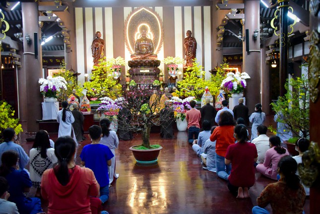 tu vien khanh an don mung nam moi nham dan
