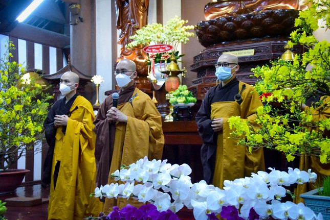 tu vien khanh an don mung nam moi nham dan