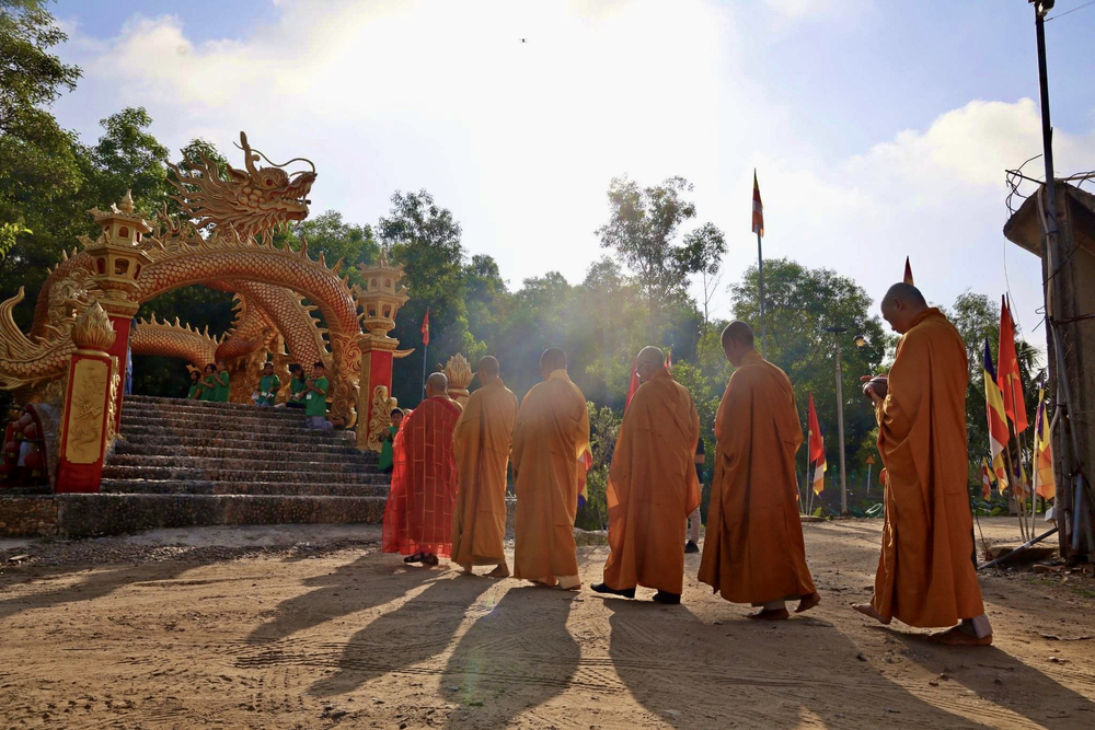 tu vien kim cang to chuc khoa tu mua he danh cho gioi tre