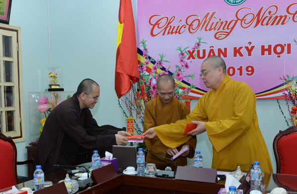 van phong i trung uong giao hoi gap mat dau xuan